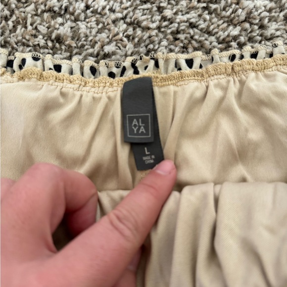 BUNDLE- ENTRO & ALYA skirts - Picture 7 of 7